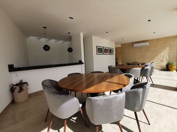 CASA EN VENTA EN MERIDA DE UNA PLANTA EN PRIVADA  FIORA CONKAL