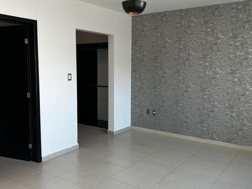Casa en venta renta en Centro Sur Claustros de las Misiones II Queretaro frente Central Park