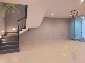Casa en venta renta en Centro Sur Claustros de las Misiones II Queretaro frente Central Park