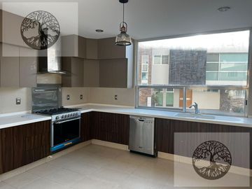 Casa en venta renta en Centro Sur Claustros de las Misiones II Queretaro frente Central Park