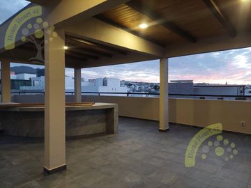 Casa en venta renta en Centro Sur Claustros de las Misiones II Queretaro frente Central Park