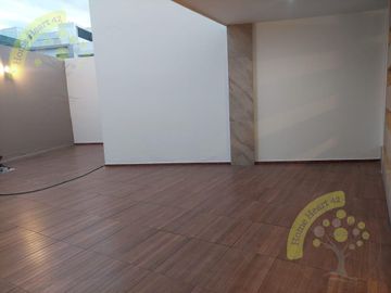 Casa en venta renta en Centro Sur Claustros de las Misiones II Queretaro frente Central Park
