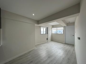 Venta de funcional departamento de 2 habitaciones en Miraflores