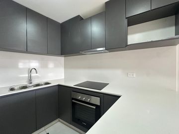 Venta de funcional departamento de 2 habitaciones en Miraflores