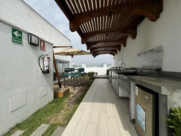 Venta de funcional departamento de 2 habitaciones en Miraflores