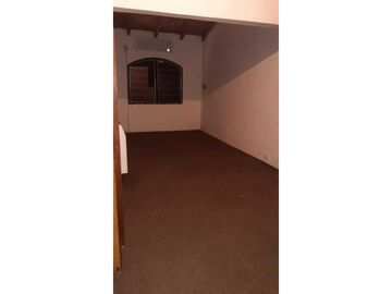 Casa Al Frente Barrio La Florida, Dos Dormitorios!