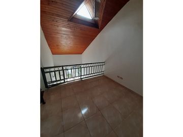 APARTAMENTO PARA LA VENTA EN BARRIO PINARES-PEREIRA