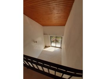 APARTAMENTO PARA LA VENTA EN BARRIO PINARES-PEREIRA