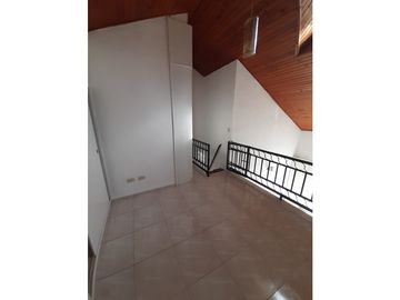 APARTAMENTO PARA LA VENTA EN BARRIO PINARES-PEREIRA