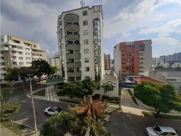APARTAMENTO PARA LA VENTA EN BARRIO PINARES-PEREIRA