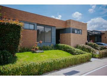 Casa Conjunto Residencial ENTRELOMAS Briceño