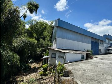 Se Alquila/Vende Bodega Armenia Via Al Aeropuerto