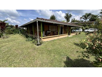 VENTA DE CASA CAMPESTRE EN FILANDIA, QUINDO, COLOMBIA