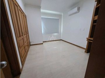 Apartamento castillogrande frente a la bahia