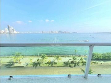 Apartamento castillogrande frente a la bahia