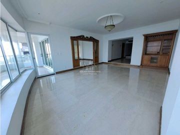 Apartamento castillogrande frente a la bahia