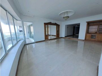 Apartamento castillogrande frente a la bahia