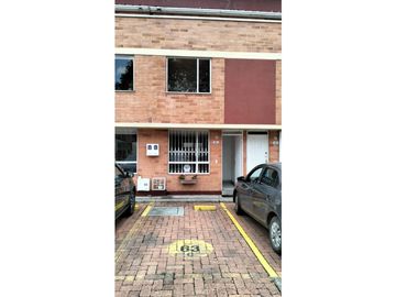 Venta casa en Quintas del Cerro Av Boyacá con calle 167
