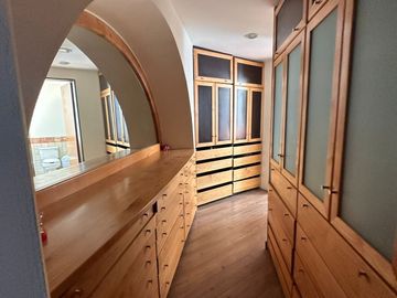 HERMOSA RESIDENCIA EN VENTA