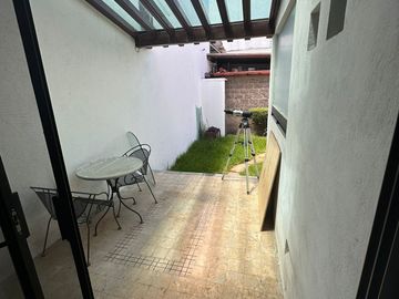 HERMOSA RESIDENCIA EN VENTA