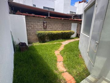 HERMOSA RESIDENCIA EN VENTA