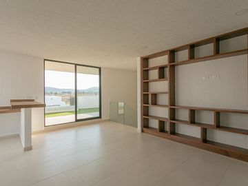 CASA EN VENTA LOMAS DE ANGELOPOLIS