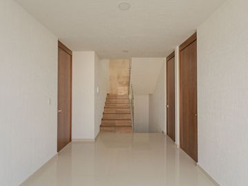 CASA EN VENTA LOMAS DE ANGELOPOLIS