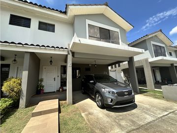 Brisas del Golf Residencia en venta en Aventura Paseo del Norte