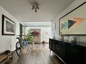 EXCLUSIVA RESIDENCIA EN VENTA EN JARDINES SAN IGNACIO ZAPOPAN, JALISCO