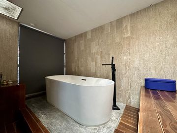 EXCLUSIVA RESIDENCIA EN VENTA EN JARDINES SAN IGNACIO ZAPOPAN, JALISCO