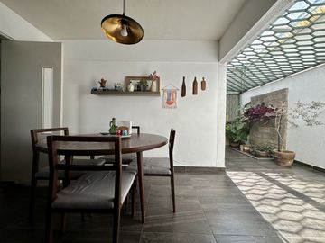 EXCLUSIVA RESIDENCIA EN VENTA EN JARDINES SAN IGNACIO ZAPOPAN, JALISCO