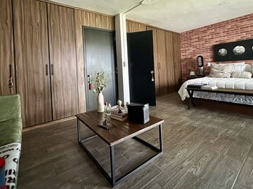 EXCLUSIVA RESIDENCIA EN VENTA EN JARDINES SAN IGNACIO ZAPOPAN, JALISCO
