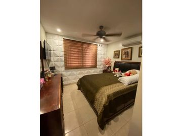 Brisas del Golf espectacular esquina 265,000