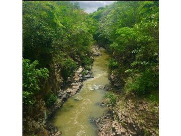 Se Vende Terreno en Churuquita, Penonome