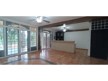 Brisas del Golf - exclusividad entre montañas $397k