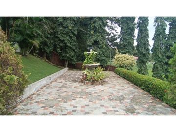 Brisas del Golf - exclusividad entre montañas $397k