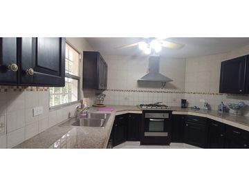 Brisas del Golf - exclusividad entre montañas $397k