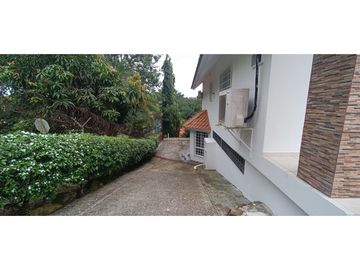 Brisas del Golf - exclusividad entre montañas $397k