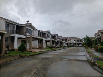 Ventar de Unifamiliar en Paseo del Norte Brisas del Golf