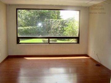 Casa en Venta en Bosques de la Herradura en Huixquilucan, Estado de México.