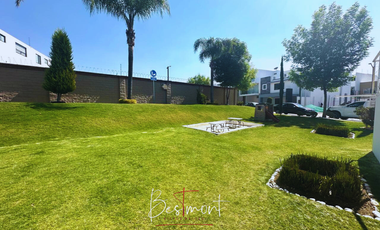 Preciosa casa en venta en Parque Querétaro, Lomas de Angelopolis III