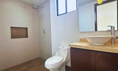 Preciosa casa en venta en Parque Querétaro, Lomas de Angelopolis III