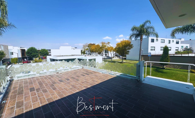 Preciosa casa en venta en Parque Querétaro, Lomas de Angelopolis III