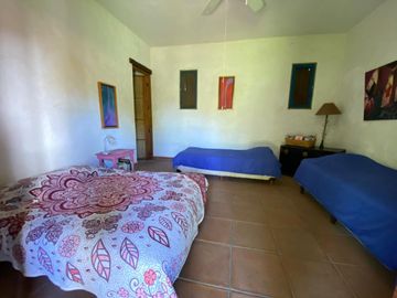 Casa en Condominio en Lomas de Jiutepec Jiutepec - CRB-1238-Cd#