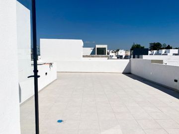 Casa en venta en El Sereno Residencial, atrás de plaza San Diego con 3 recámaras