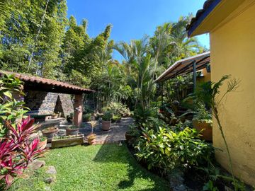 Casa en Condominio en Lomas de Jiutepec Jiutepec - CRB-1236-Cd#