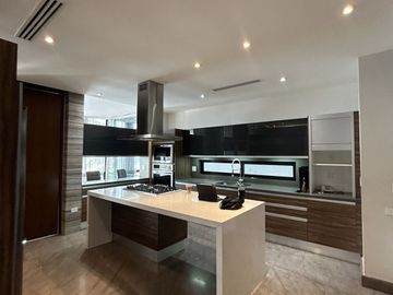Casa en venta Privanzas