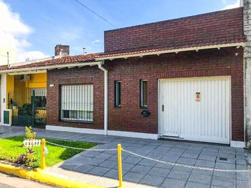 Casa PH en venta en Parque Quirno