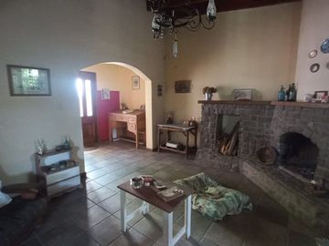 CASA APTA CREDITO. 3 DORMITORIOS. DESAMPARADOS