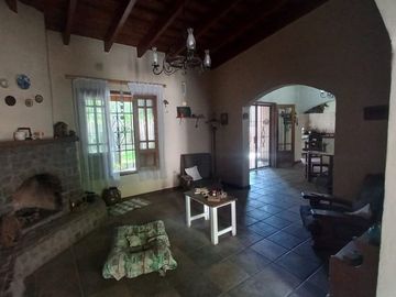 CASA APTA CREDITO. 3 DORMITORIOS. DESAMPARADOS